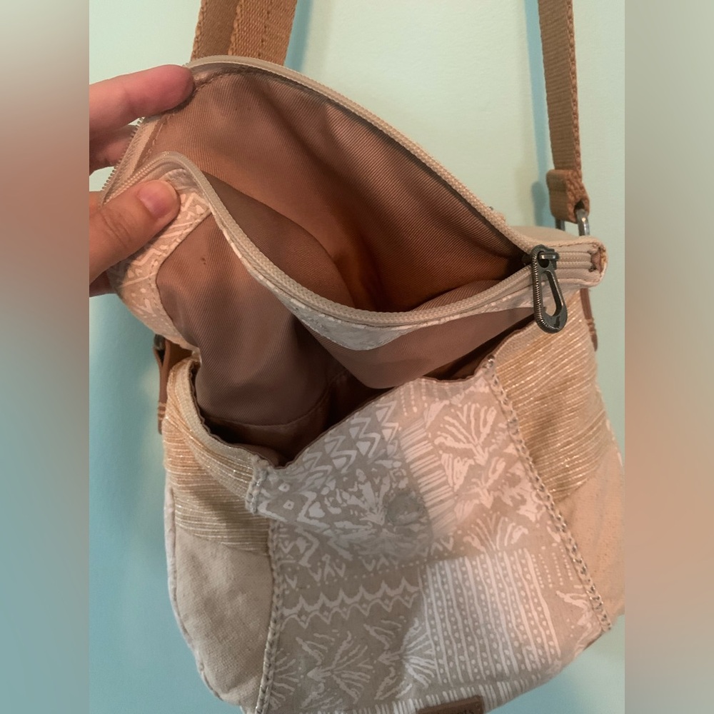 Sakroots Boho Cross Body Purse - Picture 4 of 10